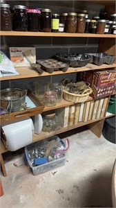 For shelf lot, includes two cake, pans, Wagner