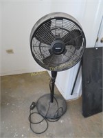 Pelonis Floor Fan
