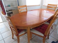 Dining Room Table and 6-Chairs