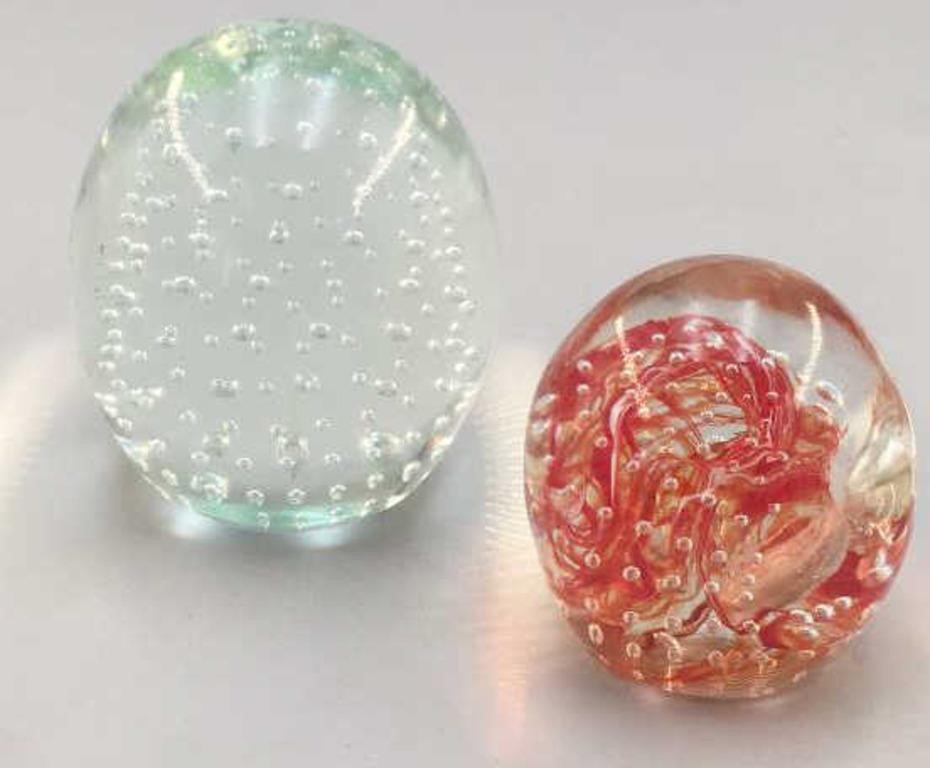 Gentile Controlled Bubble Glass Paperweights