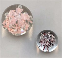 Fluorescing Controlled Bubble Paperweights