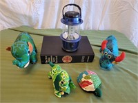 Plush toys, commentary, and LED lamp