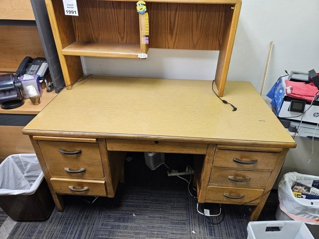 Wooden Office Desk with Hutch