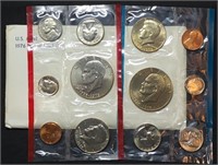 1976 US Double Mint Set in Envelope, With Ikes