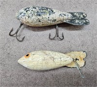 2pc Vintage Wooden Fishing Lures