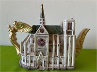 Fitz & Floyd Limited Edition Notre Dame Teapot