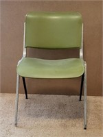 Retro Avocado Metal/Plastic Chair