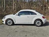2013 Volkswagen Beetle 2.5L  ONLY 62,445 Miles