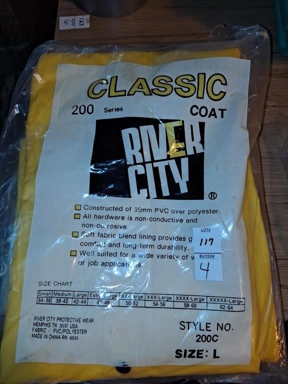 200 series classic River City raincoat.  4 size