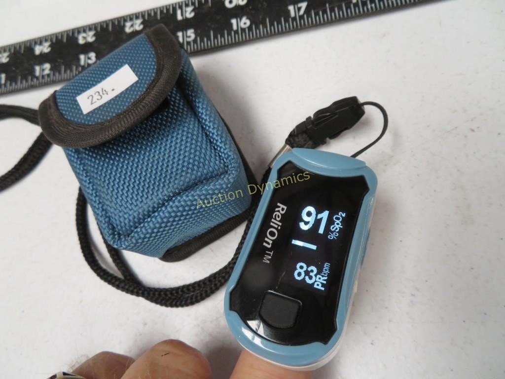 ReliOn Oxygen Monitor w/ case
