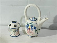 Ceramic teapot & spoon holder
