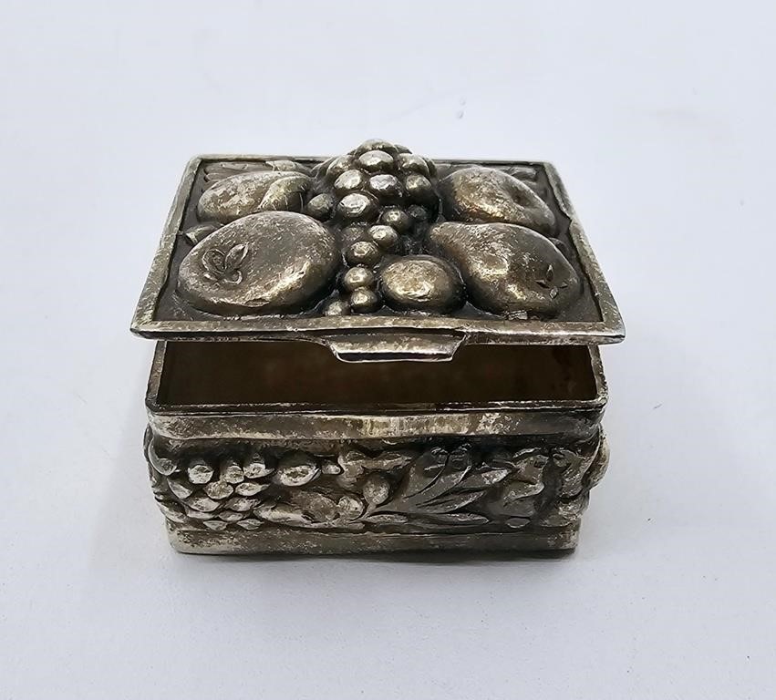 Small Sterling sillver, Pill Box