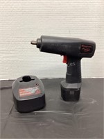 Snap-On 3/8" Impact Wrench, Charger & Battery