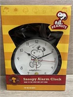 NIP Peanuts Snoopy Alarm Clock