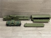 (4) HO Army Train Cars