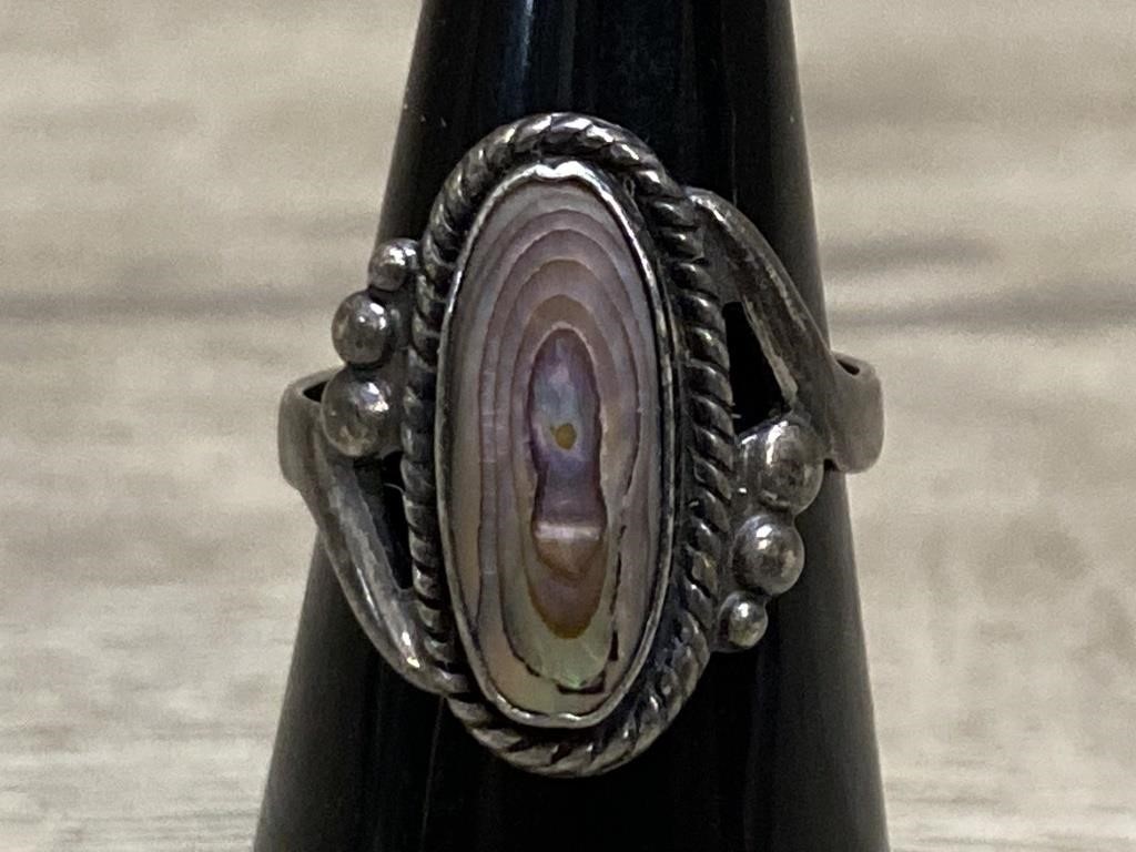 Sterling Signed Navajo Style Ring w/ Abalone Shell