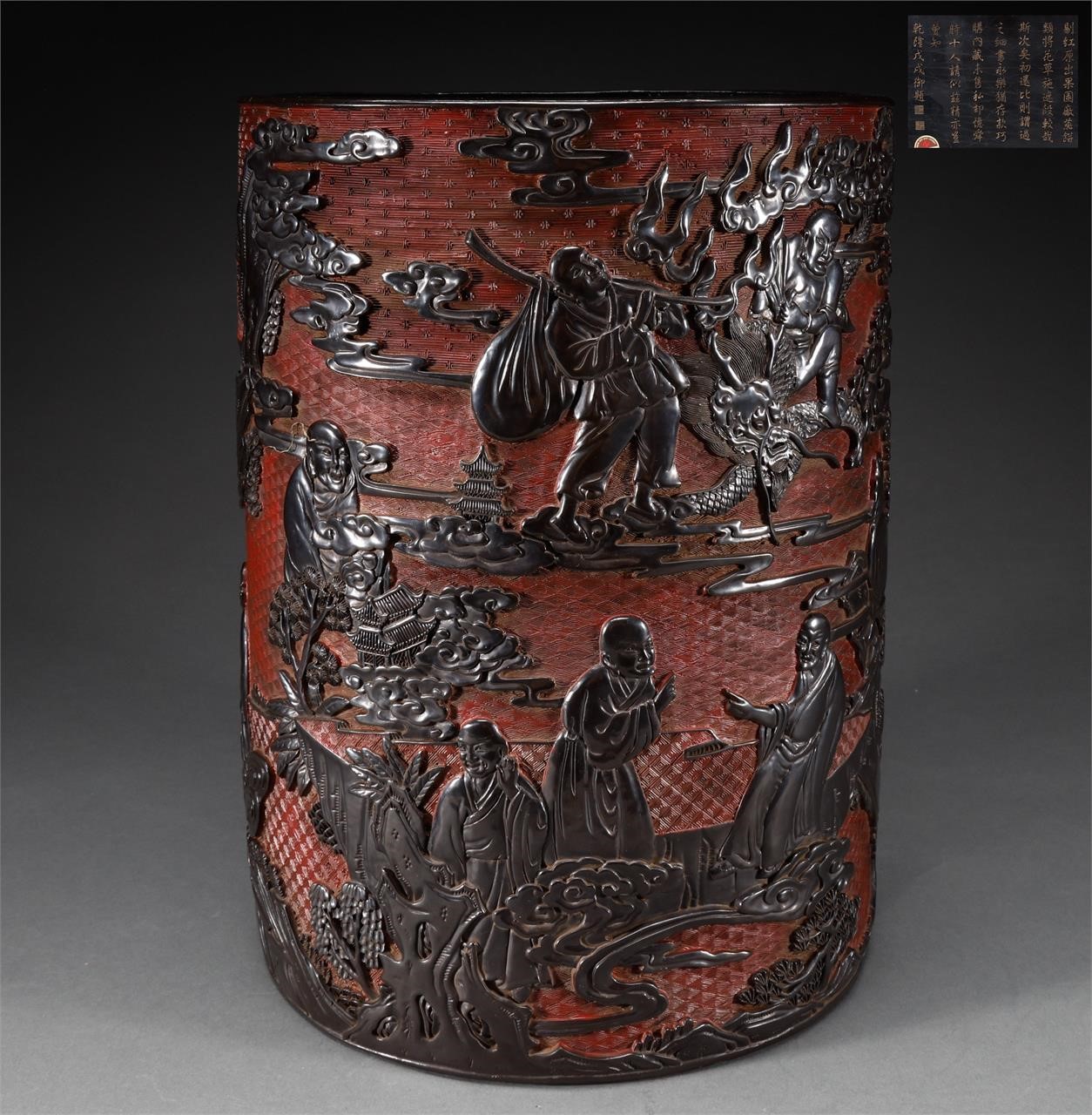Lacquer-carved red figure story painting bucket in