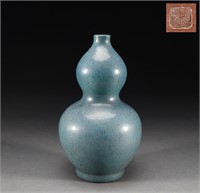 Qing Dynasty furnace Jun glaze gourd bottle