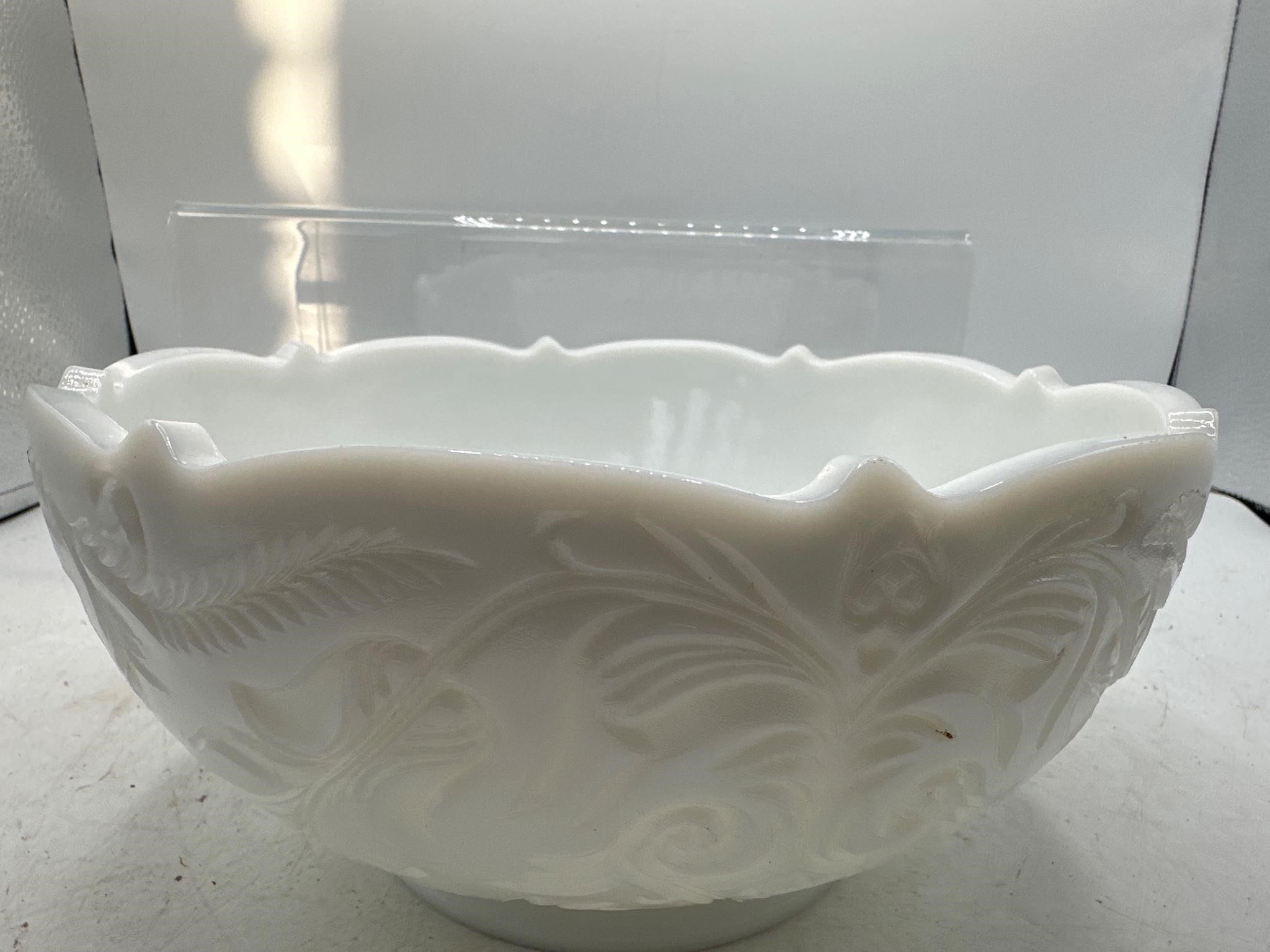 Milk glass bowl