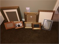 Gold Picture Frames in Group