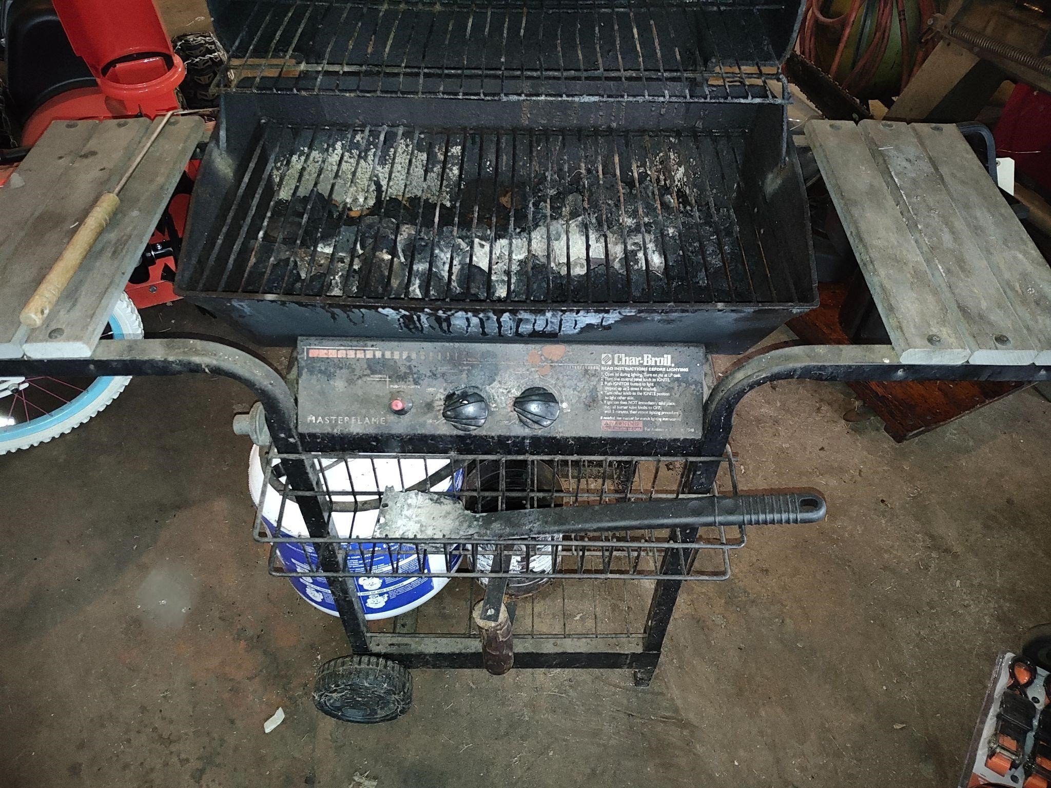 Propan grill with tank,,chaiirs, step latter.