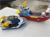 2 Toy Boats