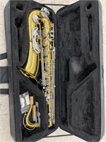 Conn 22M Saxophone w/ Case