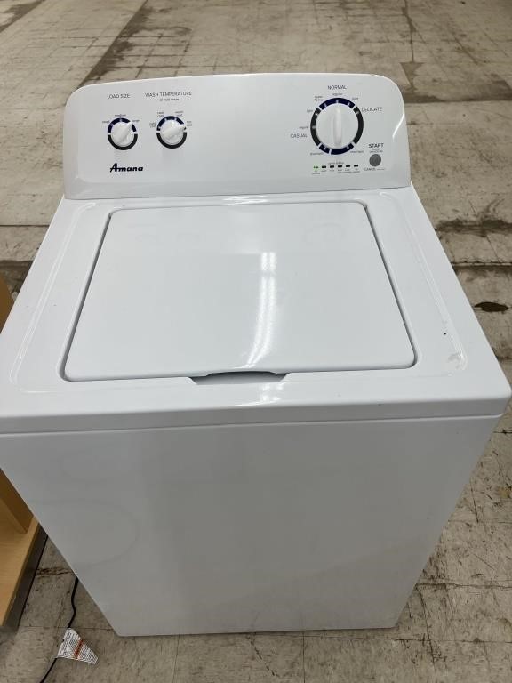 Amana Washing Machine (powers on)