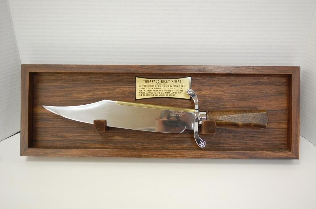 'Buffalo Bill' Replica Knife W/ Display Box