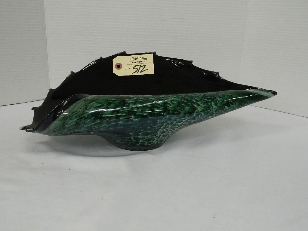 18" Macocha Glass Seashell- Black & Green