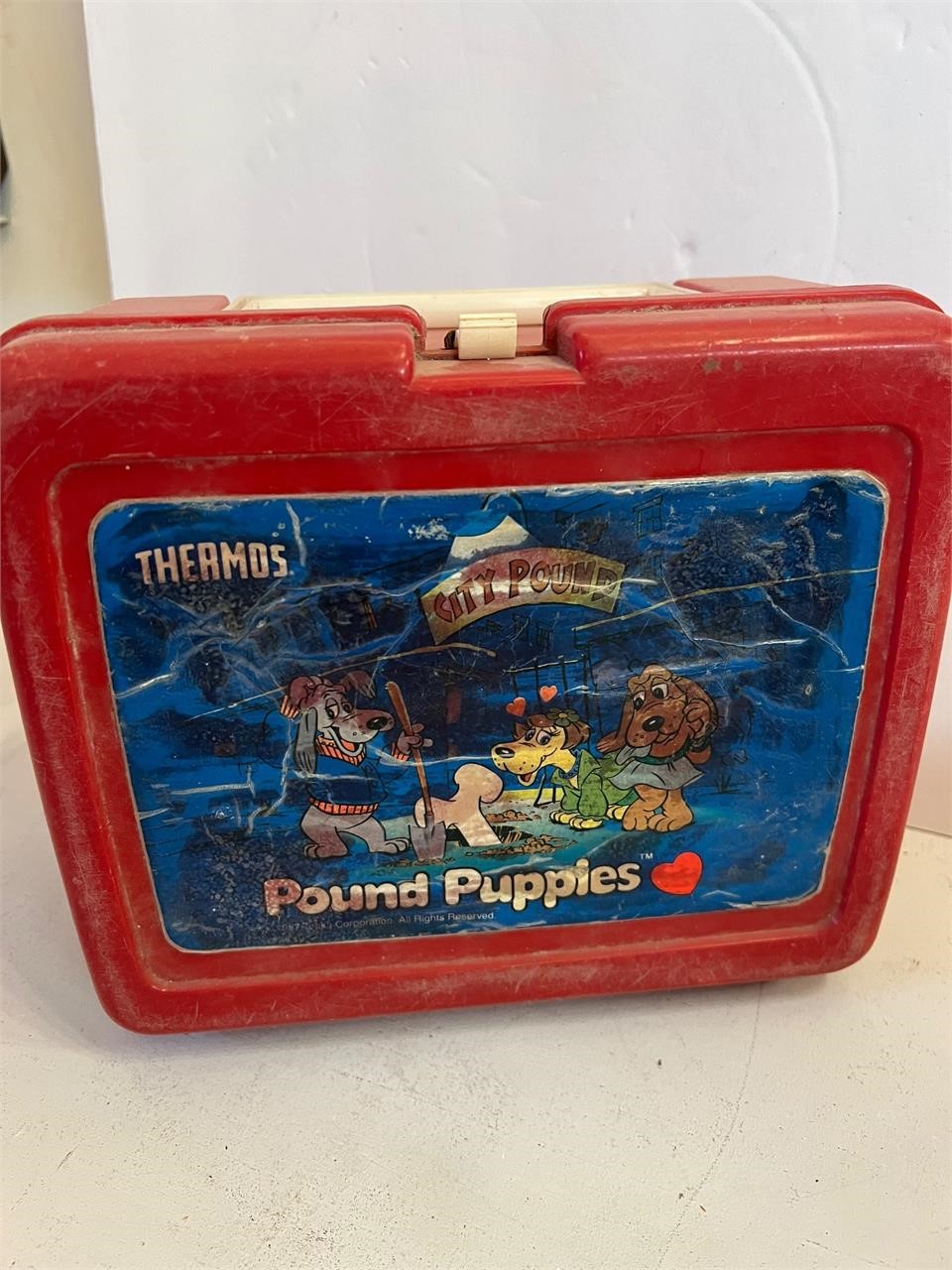 Vintage Pound Puppies Lunch Box thermos