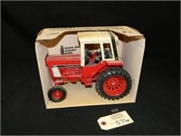 ERTL Die Cast Model 1586 Tractor W/ Cab- In Box