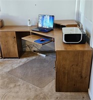 Corner Desk (currently unassembled - see photos)