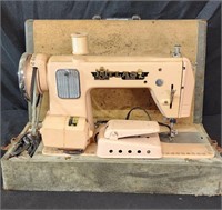 Atlas Sewing Machine w/Case