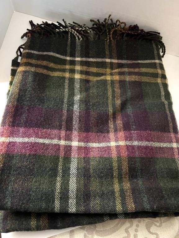 100% Wool Woolmark Plaid Throw