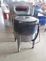 Blue/gray granite wringe washing machine