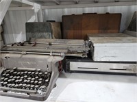 Bundle with vintage sewing machine with cover,