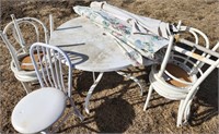 Bundle with outdoor table and 4 chairs