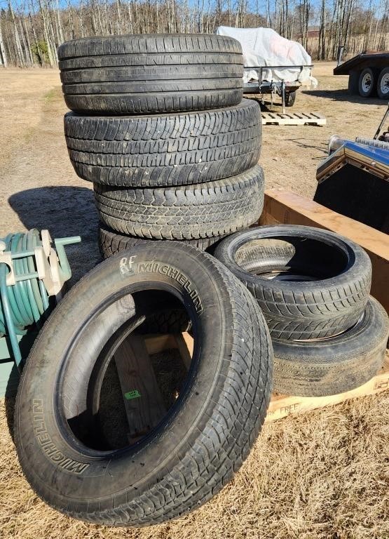 Bundle with 8 tires