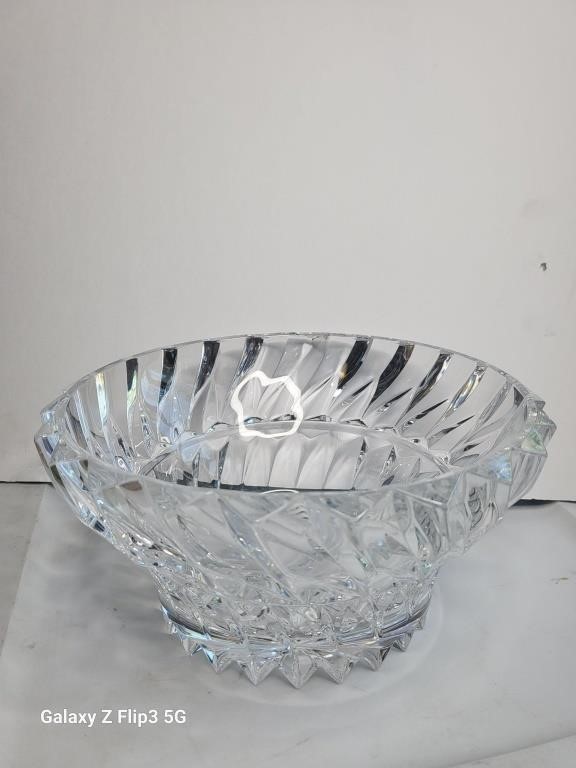 Mikasa Rainier Crystal Swirl Bowl