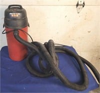 Shop Vac Hang Up Wet/Dry Vac - Tested & Works