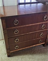 Weiman 4 drawer Chest approx size is 32 x 17 x 29