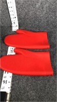 silicone mitts
