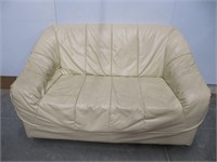 LEATHER LOVE SEAT