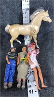 barbies and a horse