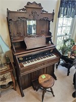 ANTIQUE BECKWITH ORGAN & STOOL