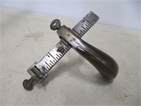 ANTIQUE LEATHER CUTTER