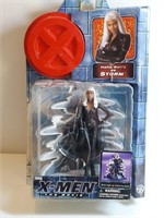 X-men Movie Halle Berry As Storm Light Up Figure.