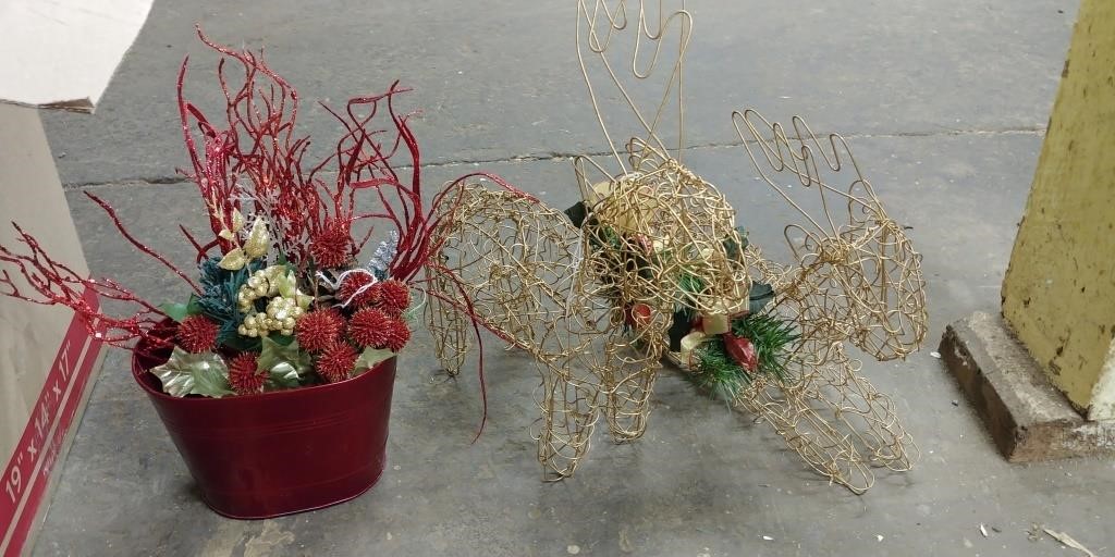 CHRISTMAS WIRE REINDEER & MORE
