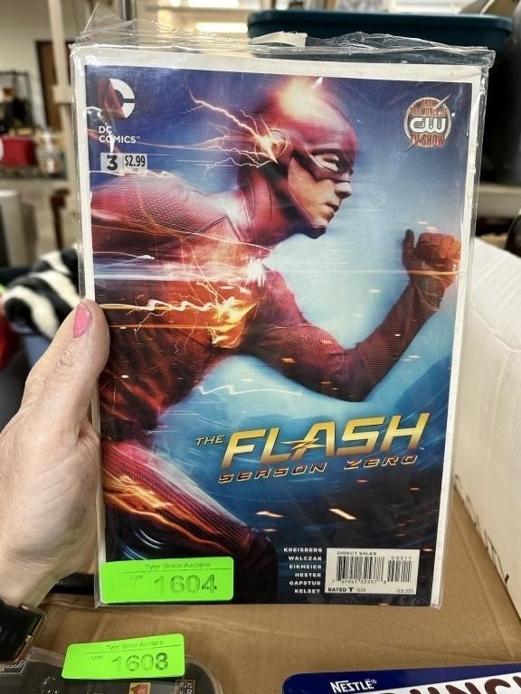 THE FLASH SEASON 0 COMIC BOOK #3